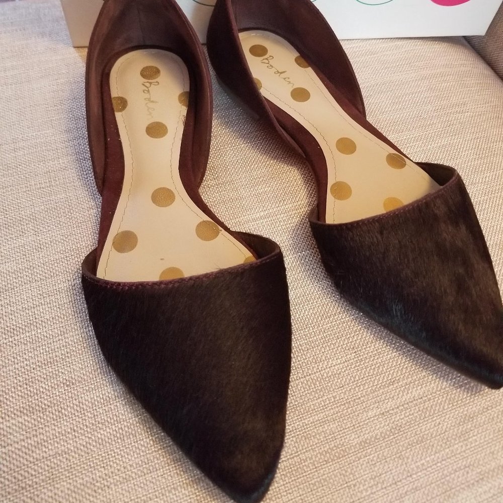 Boden burgundy hair on hide and suede flats